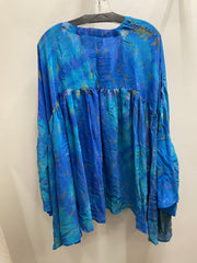 Crepe Sari Bell Sleeve Golddust Crop Top #112 by Kantha Bae