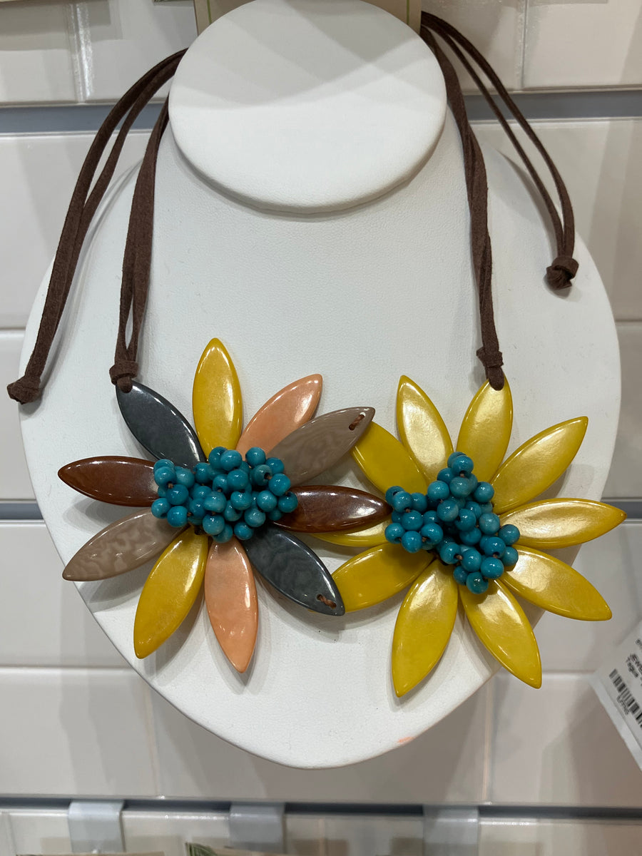 Vizcaya Necklace by Tagua