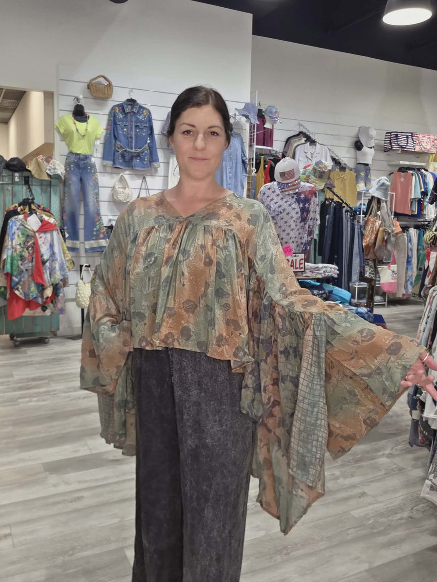 Crepe Sari Bell Sleeve Golddust Crop Top #072 by Kantha Bae
