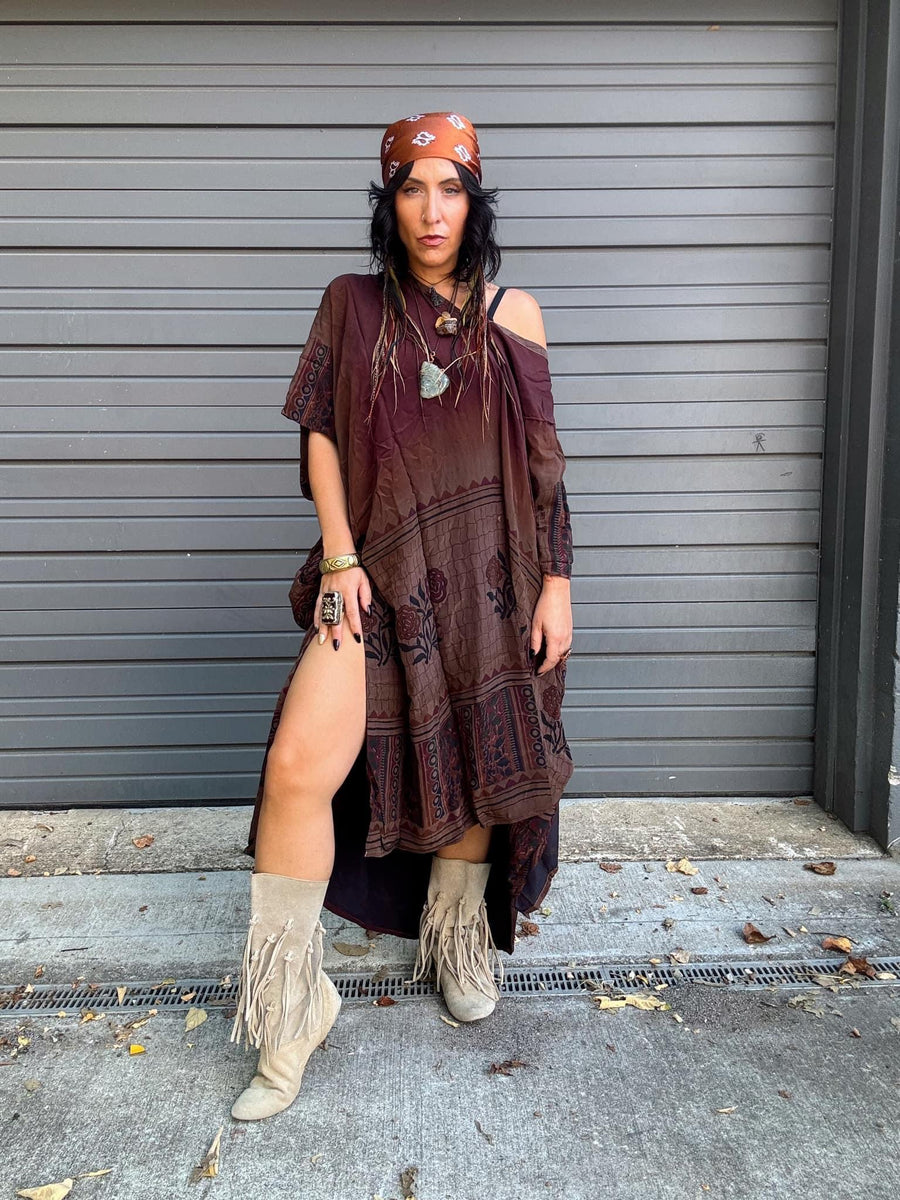 Float On Muu #231 by Kantha Bae