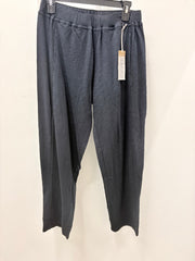 Cotton Slub Seamed Pant by Escaoe