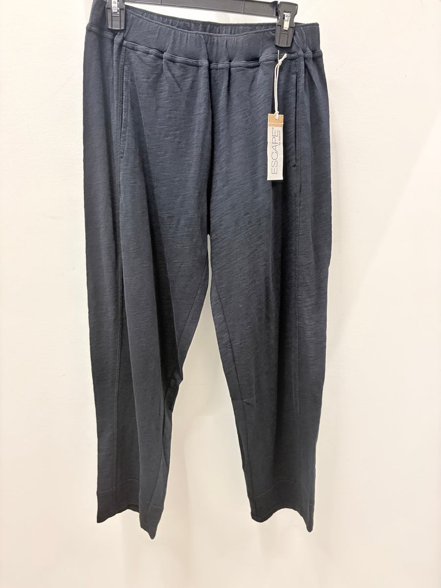 Cotton Slub Seamed Pant by Escaoe