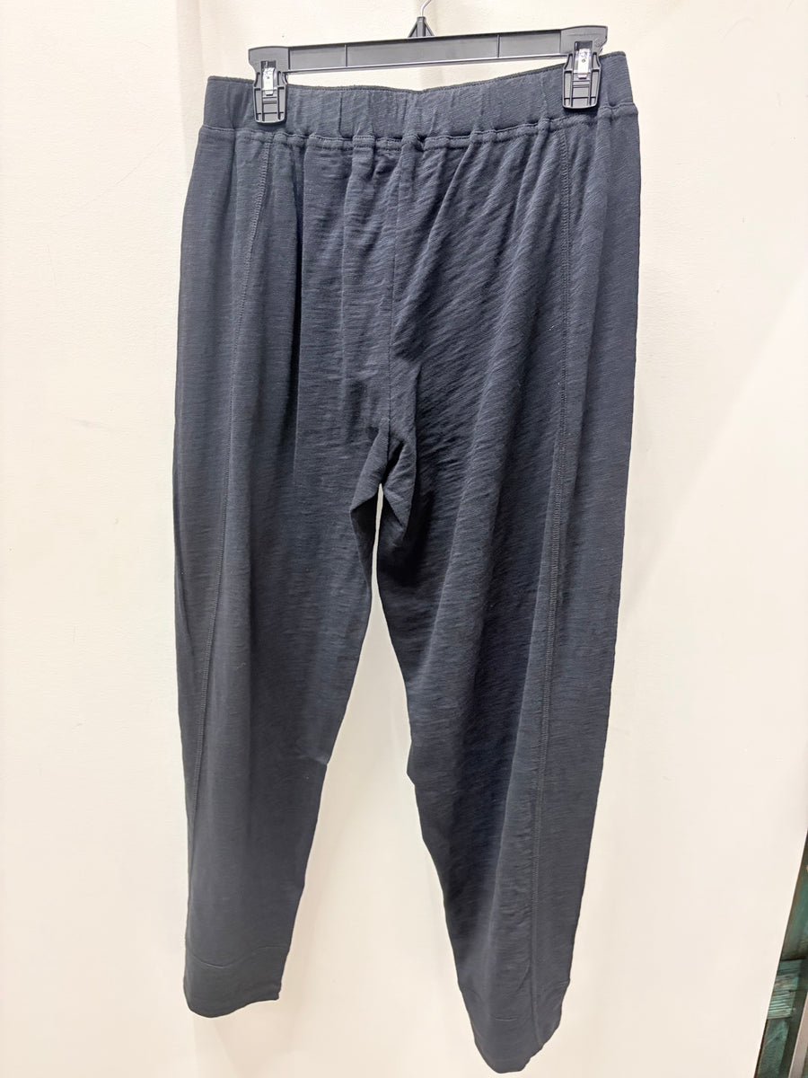 Cotton Slub Seamed Pant by Escaoe