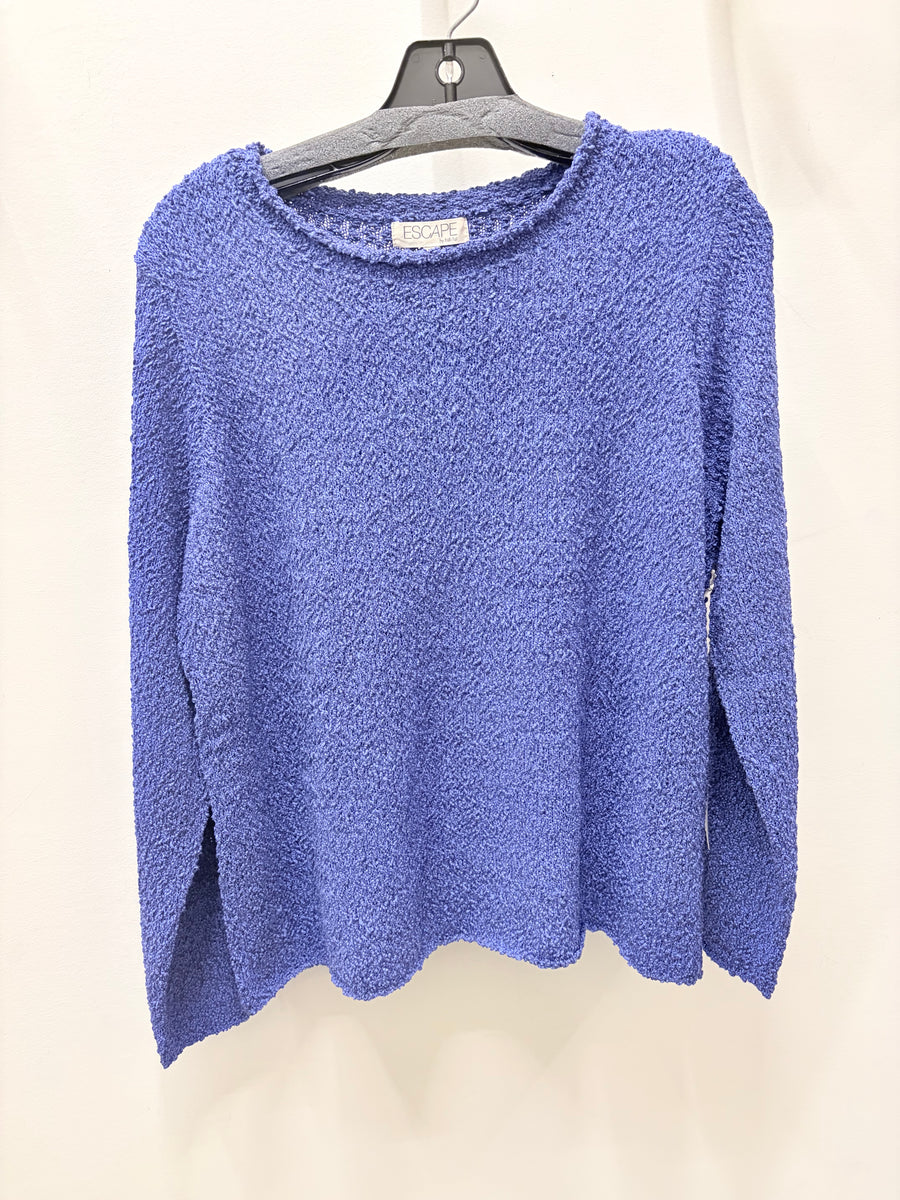 Twist and Shout Easy Pullover by Escape