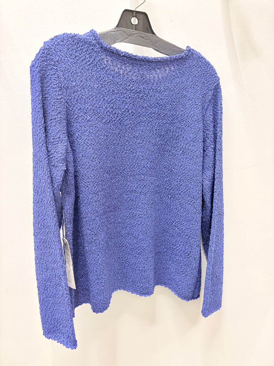 Twist and Shout Easy Pullover by Escape