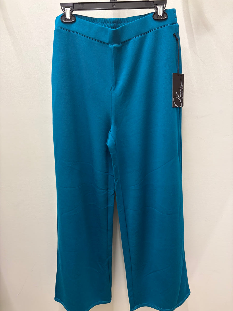 Feather Lux Knit Solid Trek Pant by Olivia