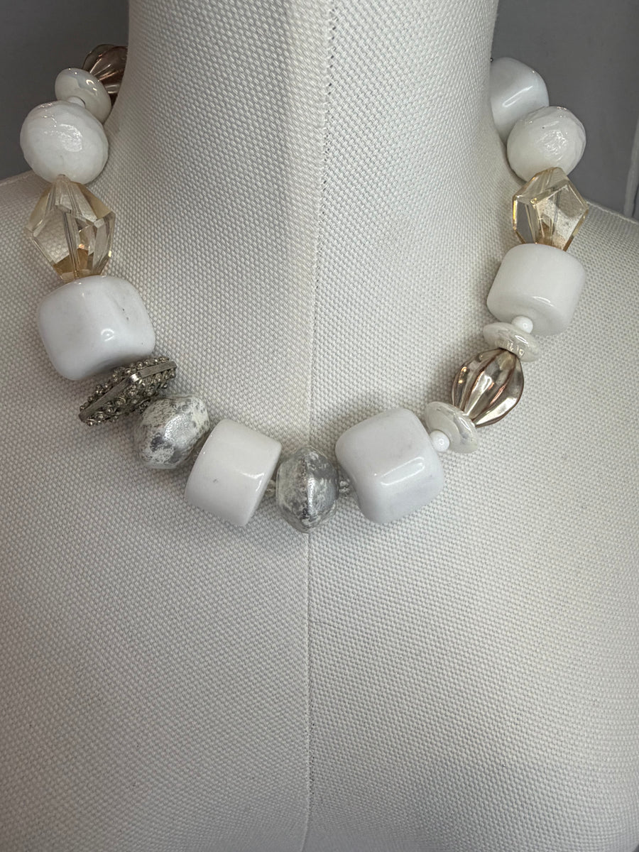 Vintage White Chunky Necklace by The Vintage Jewel