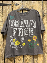 Dream Free Tee Tee by Davi & Dani