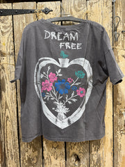 Dream Free Tee Tee by Davi & Dani