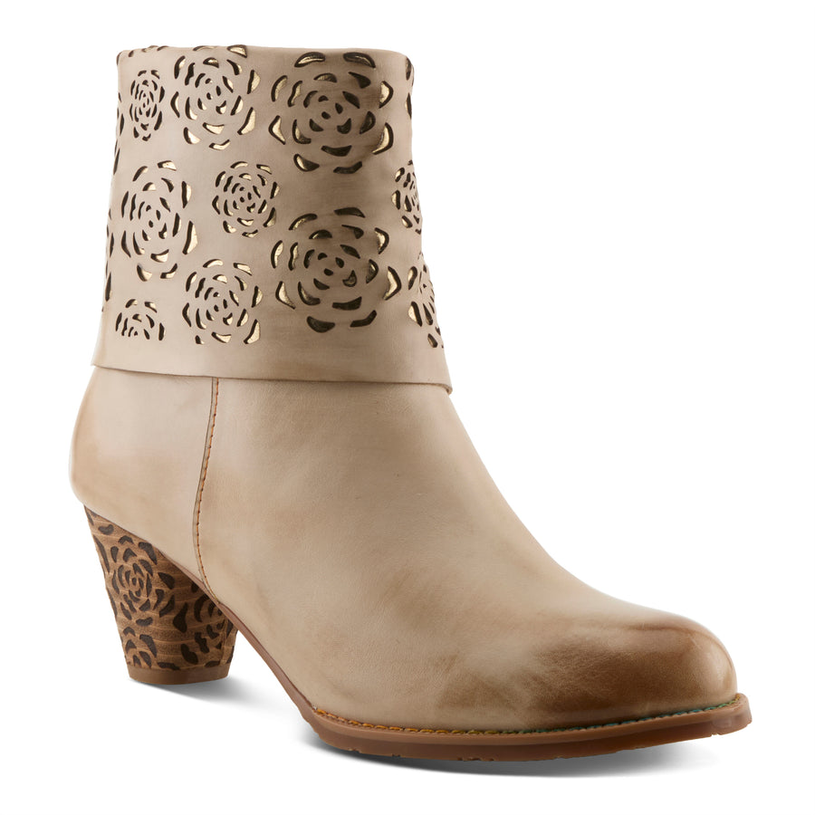 L'Artiste Kissofarose Boots in Beige Front Side View - Robin Boutique