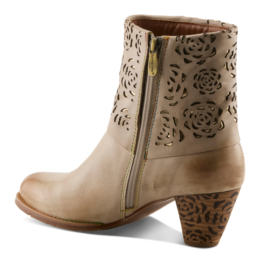 L'Artiste Kissofarose Boots in Beige Back Side View - Robin Boutique