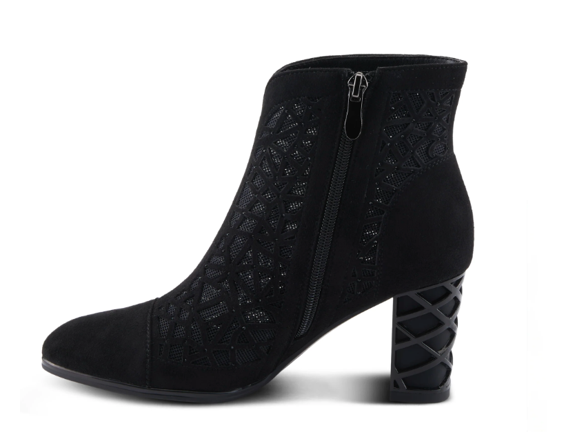 Azura Rebella Boots Robin Boutique