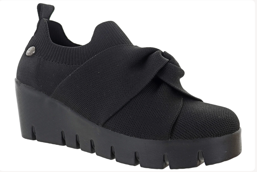 Venti Knot Slipon Shoe by Bernie Mev of New York Robin Boutique