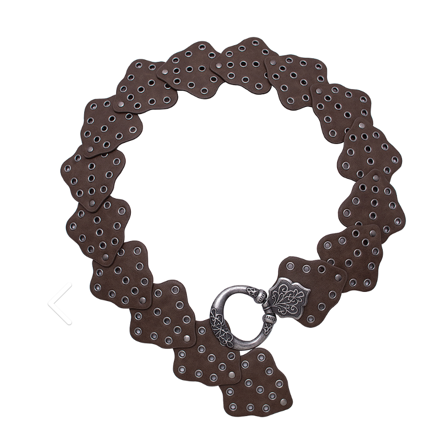 METAL WESTERN CONCHO STYLE EMBOSSED RECTANGLE BELT Robin Boutique