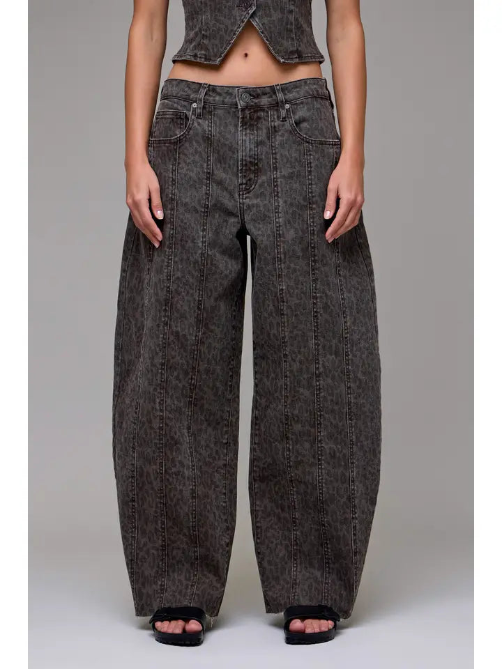 Sammie Barrel Jean in Cheetah by Hidden Jeans
