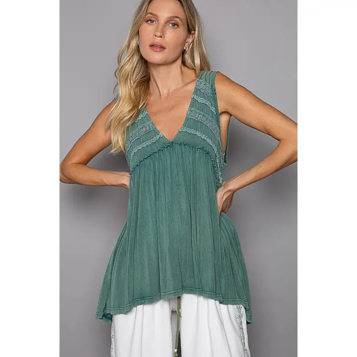 Sleeveless Empress Top