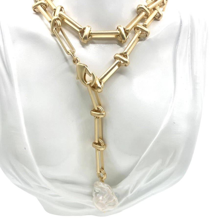 Lux Chunky Knot Link Pearl Drop Necklace