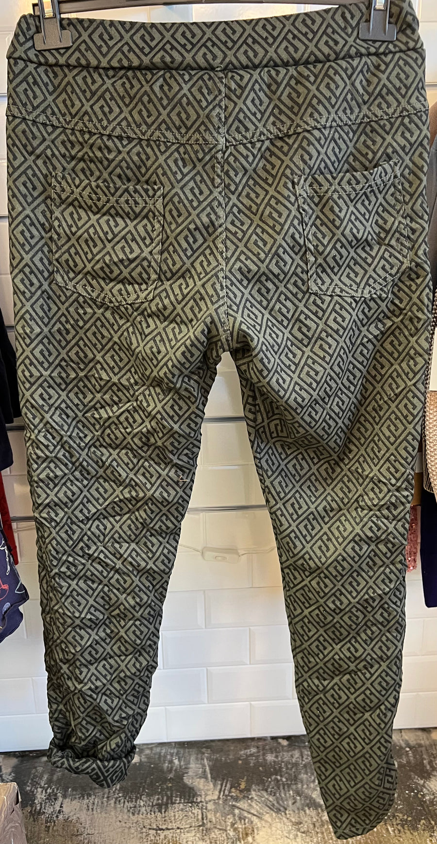 Dis Moi Italian One Size Pants in Olive Pattern stretch knit feel pants G525 - Robin Boutique-Boutique 