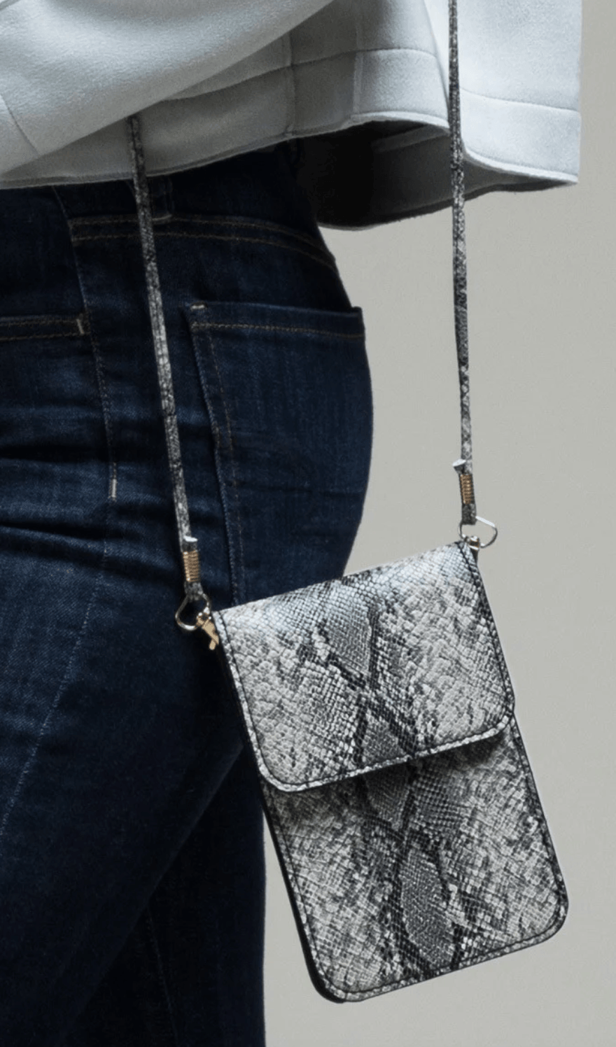 Snakel Print Phone Case Crossbody - MZ1MB0115 - Robin Boutique-Boutique 