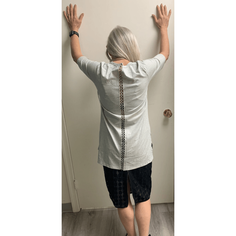 Short sleeve top - Robin Boutique-Boutique    &.  Reloved Fabrics