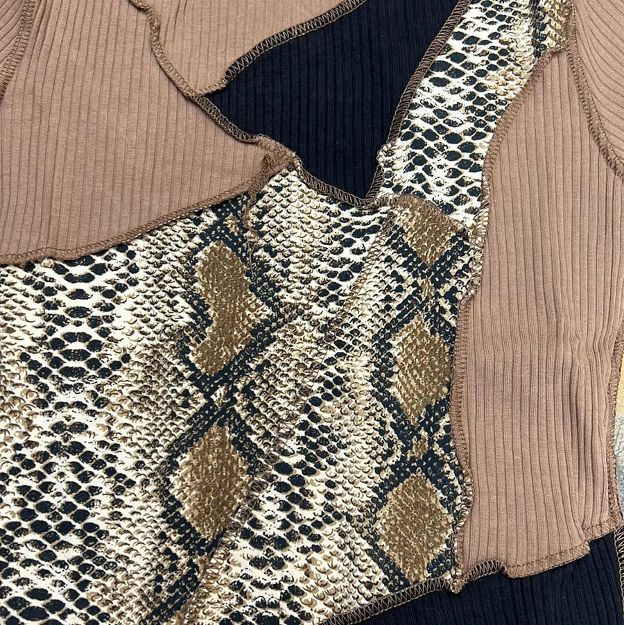 Lizette Blouse LC A3532 Zebra and Serpentine - Robin Boutique-Boutique 